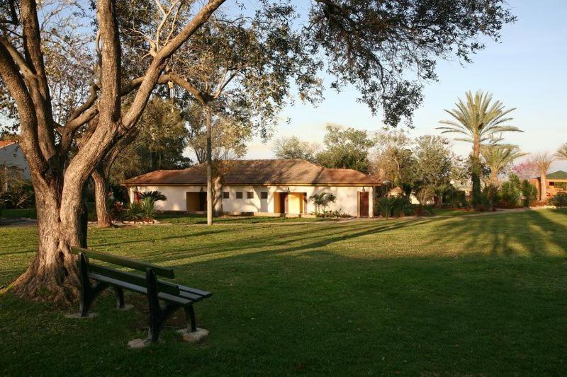 Nir Etzion Resort Ein Hod Extérieur photo
